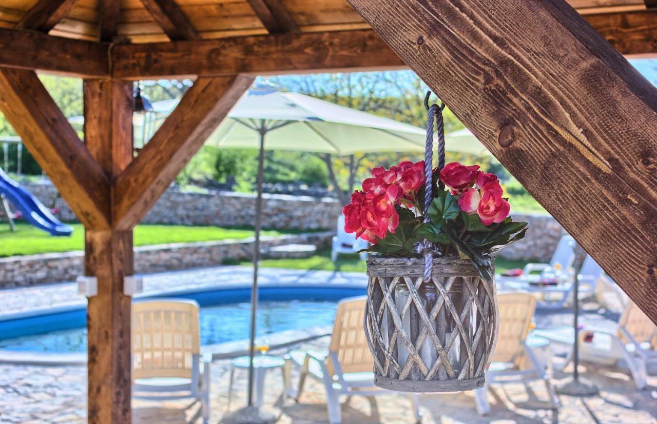 Гостевой дом Dalmatia Stone House - Heated Pool Biorine Экстерьер фото