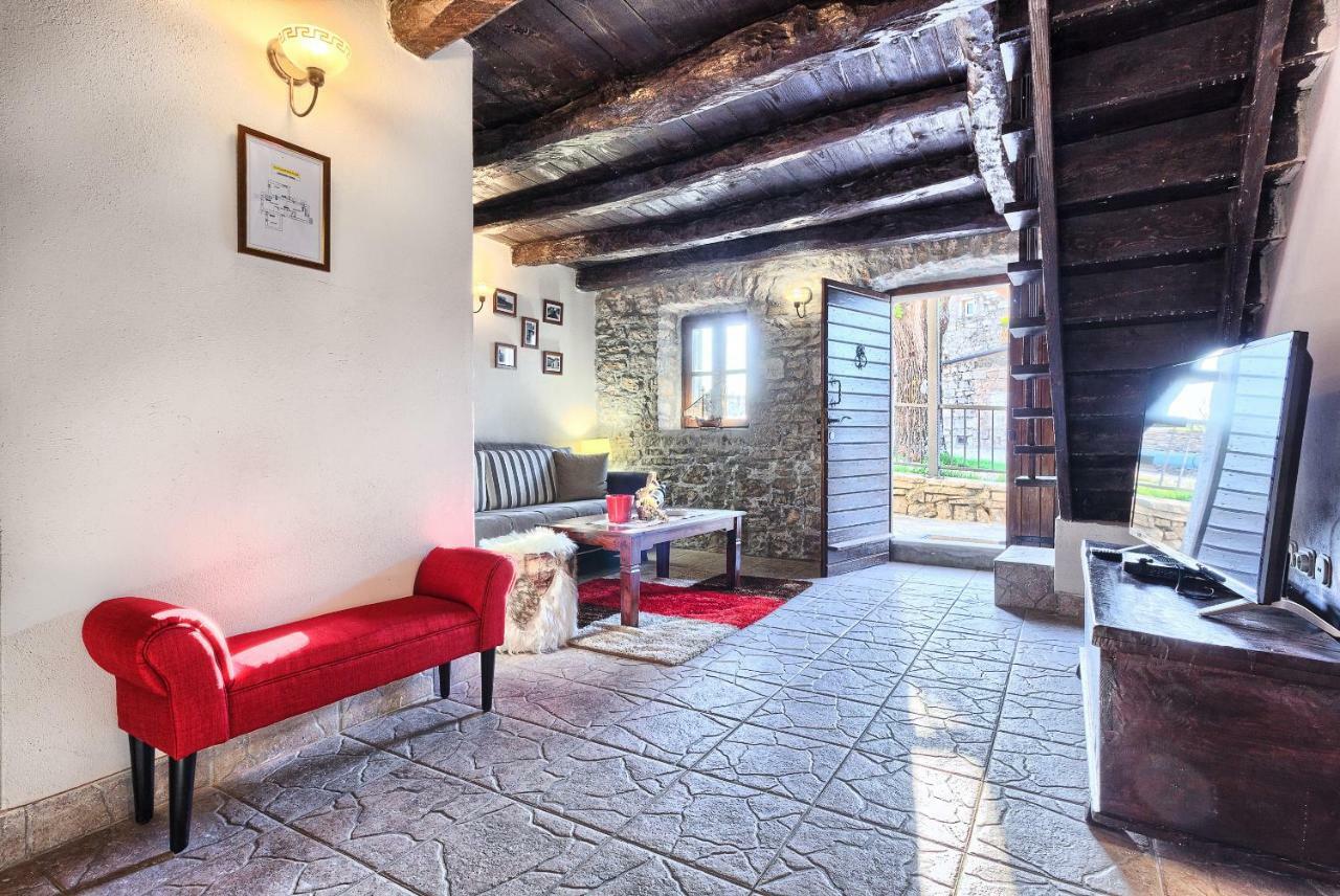 Гостевой дом Dalmatia Stone House - Heated Pool Biorine Экстерьер фото